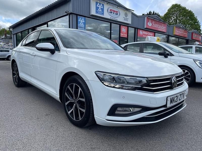Used VW Passat SEL 150 HP (110 kW) 2021 White Sedan