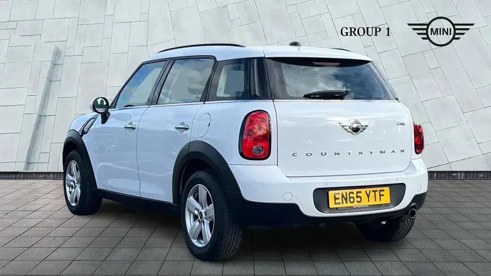 Used Mini One Countryman 98 HP (72 kW) 2016 White SUV