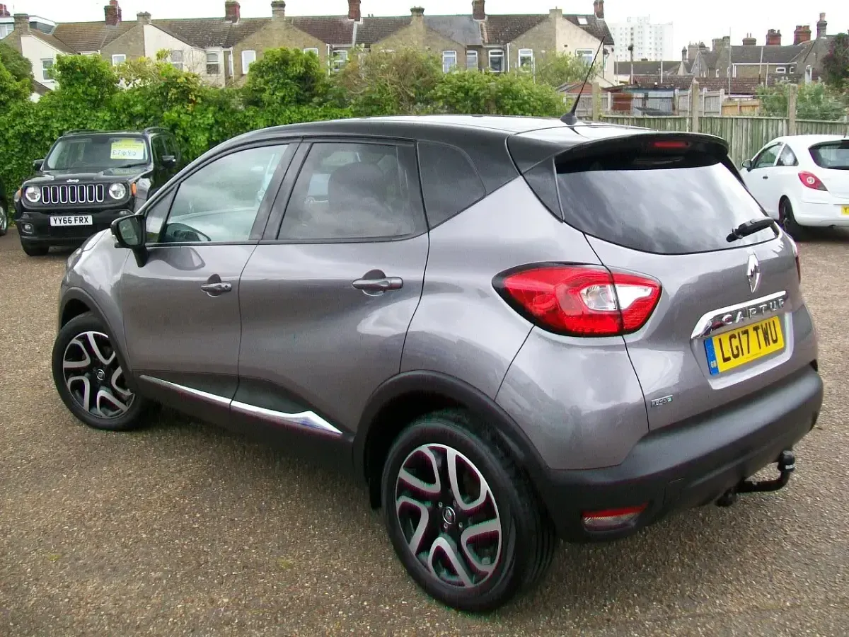 Gebraucht Renault Captur Dynamique 90 PS (66 kW) 2017 Grau SUV