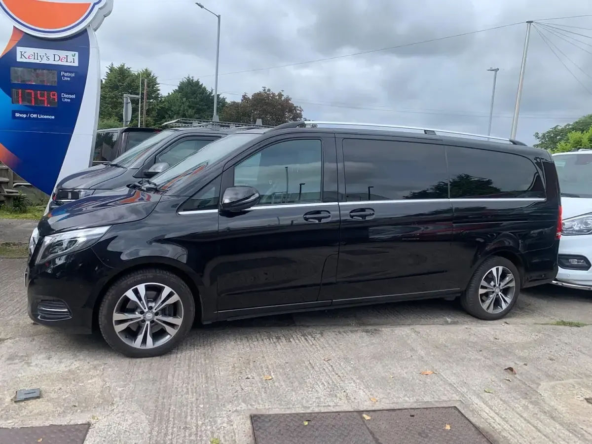 Used Mercedes V220 163 HP (119 kW) 2017 Black MPV