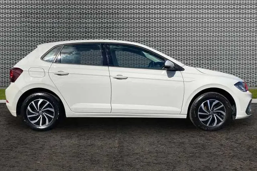 Used VW Polo 80 HP (58 kW) 2023 Hatchback