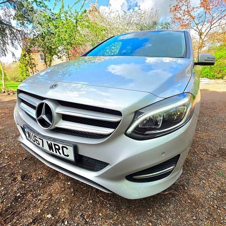 Used Mercedes B200 Premium 2017 Silver MPV