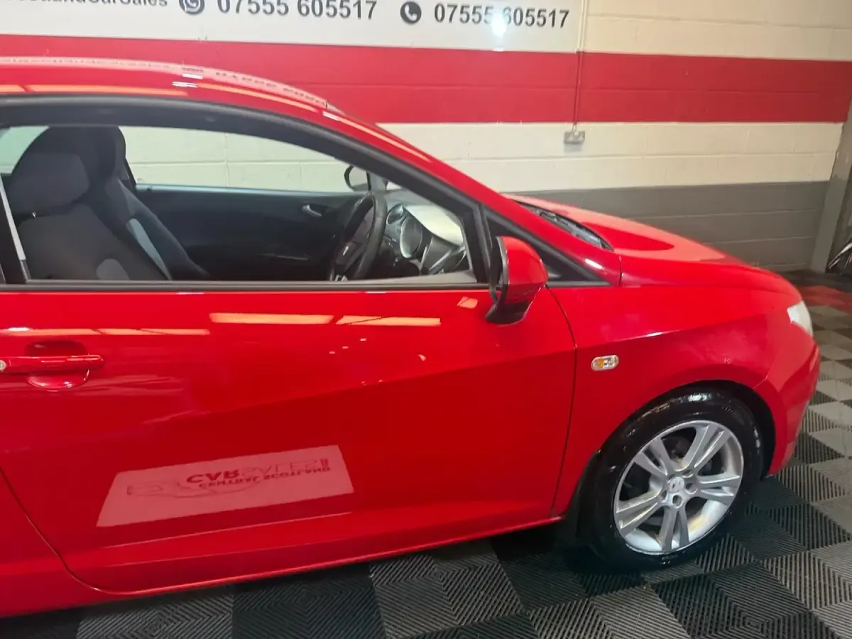 Used Seat Ibiza Sport 85 HP (62 kW) 2011 Red Hatchback