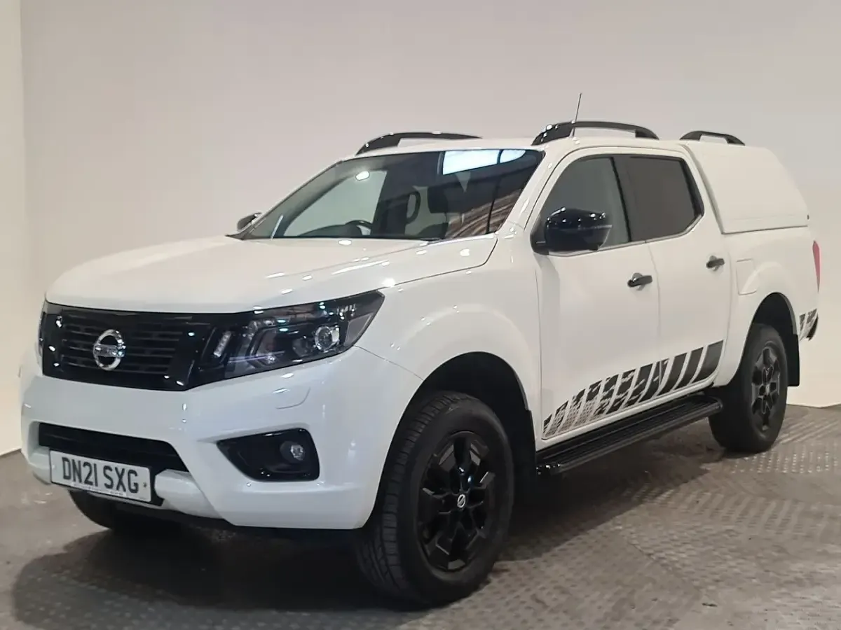 Used Nissan Navara N-Guard 190 HP (139 kW) 2021 White Pickup