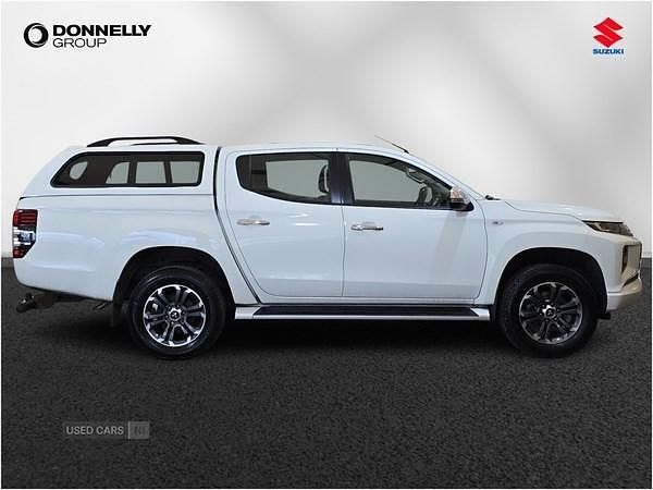 Used Mitsubishi L200 150 HP (110 kW) 2021 White Pickup
