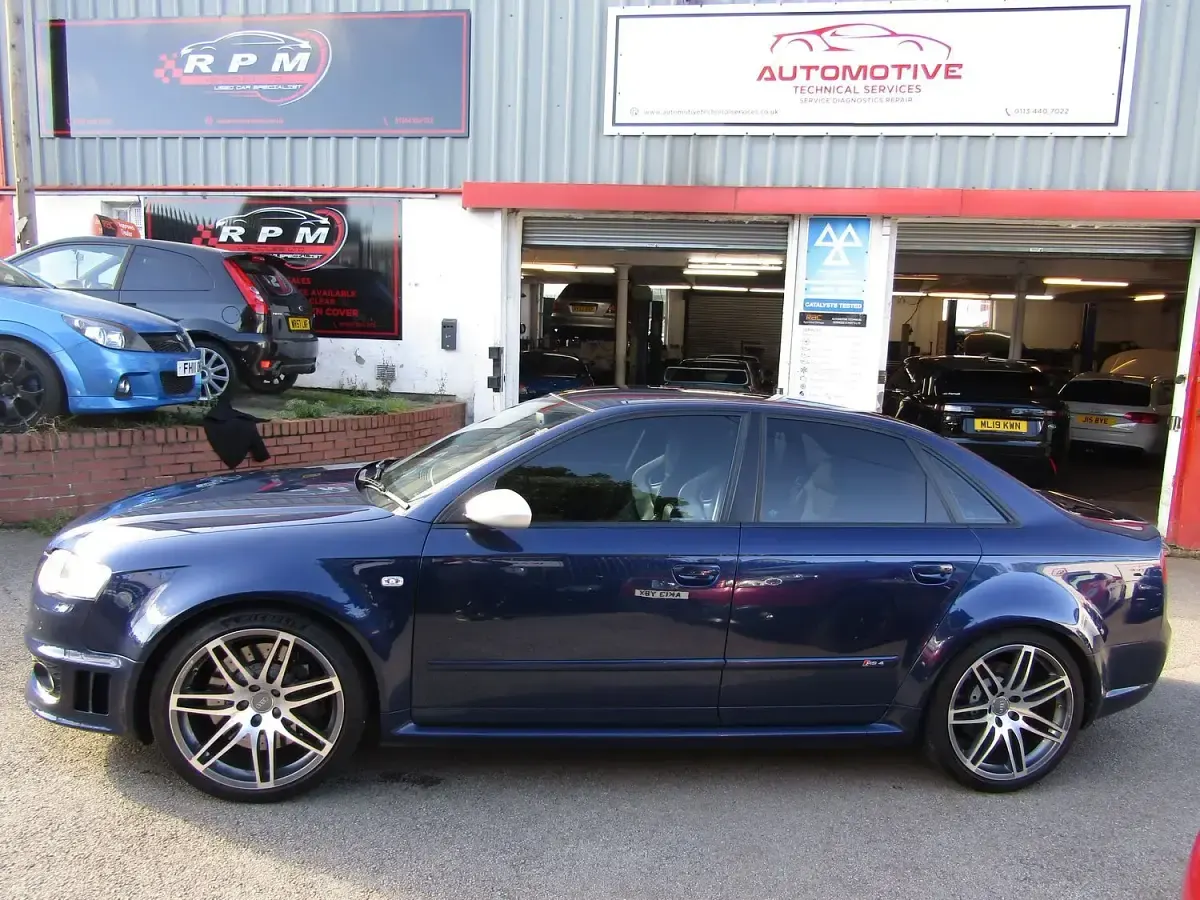 Used Audi RS4 Business 420 HP (308 kW) 2007 Blue Sedan