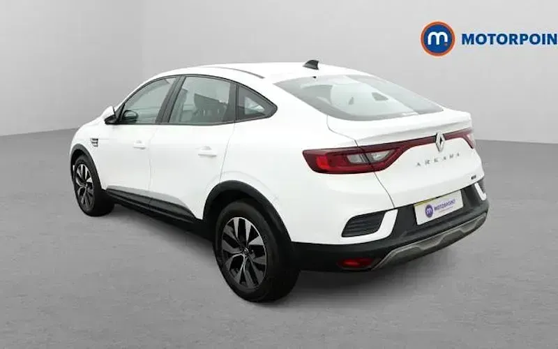 Used Renault Arkana Evolution 143 HP (105 kW) 2023 White SUV