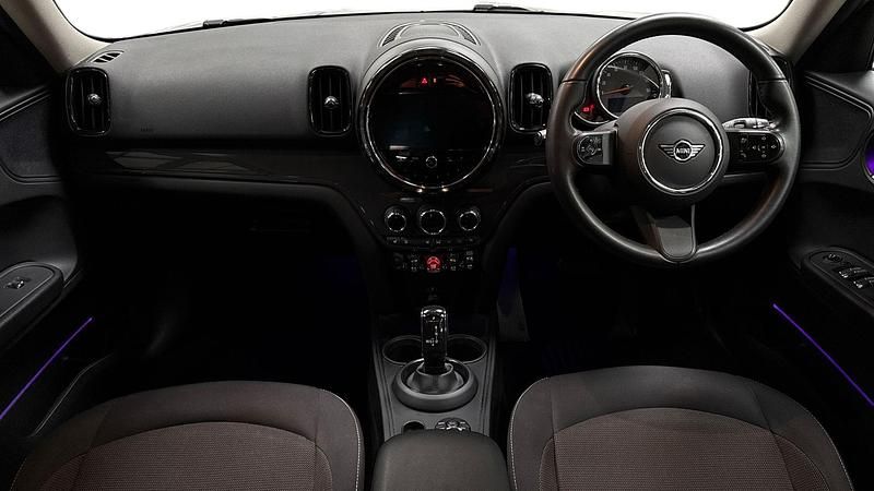 Used Mini Cooper Countryman Classic 134 HP (98 kW) 2022 Silver SUV