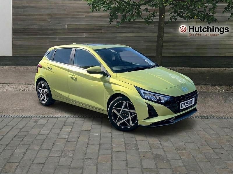 Used Hyundai i20 Ultimate 100 HP (73 kW) 2025 Green Hatchback
