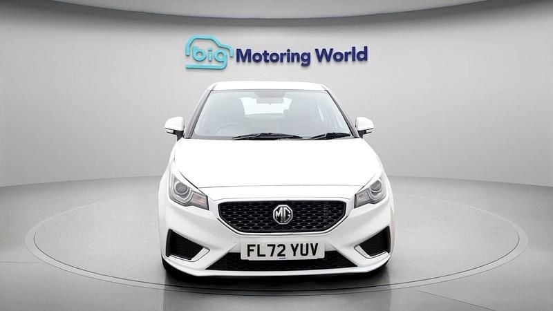 Used MG MG3 Exclusive 106 HP (77 kW) 2023 White Hatchback