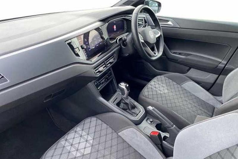 Used VW Polo R-line 110 HP (80 kW) 2024 Black Hatchback