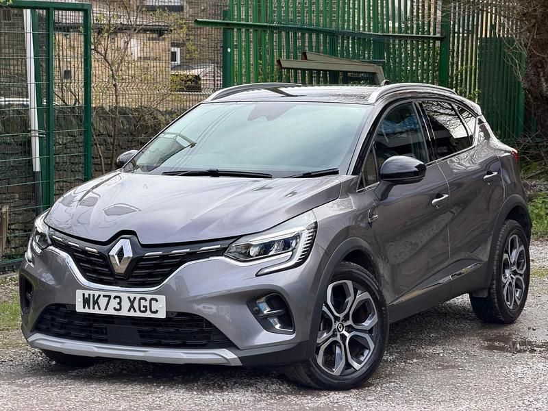 Used Renault Captur Techno 143 HP (105 kW) 2023 Grey/black SUV