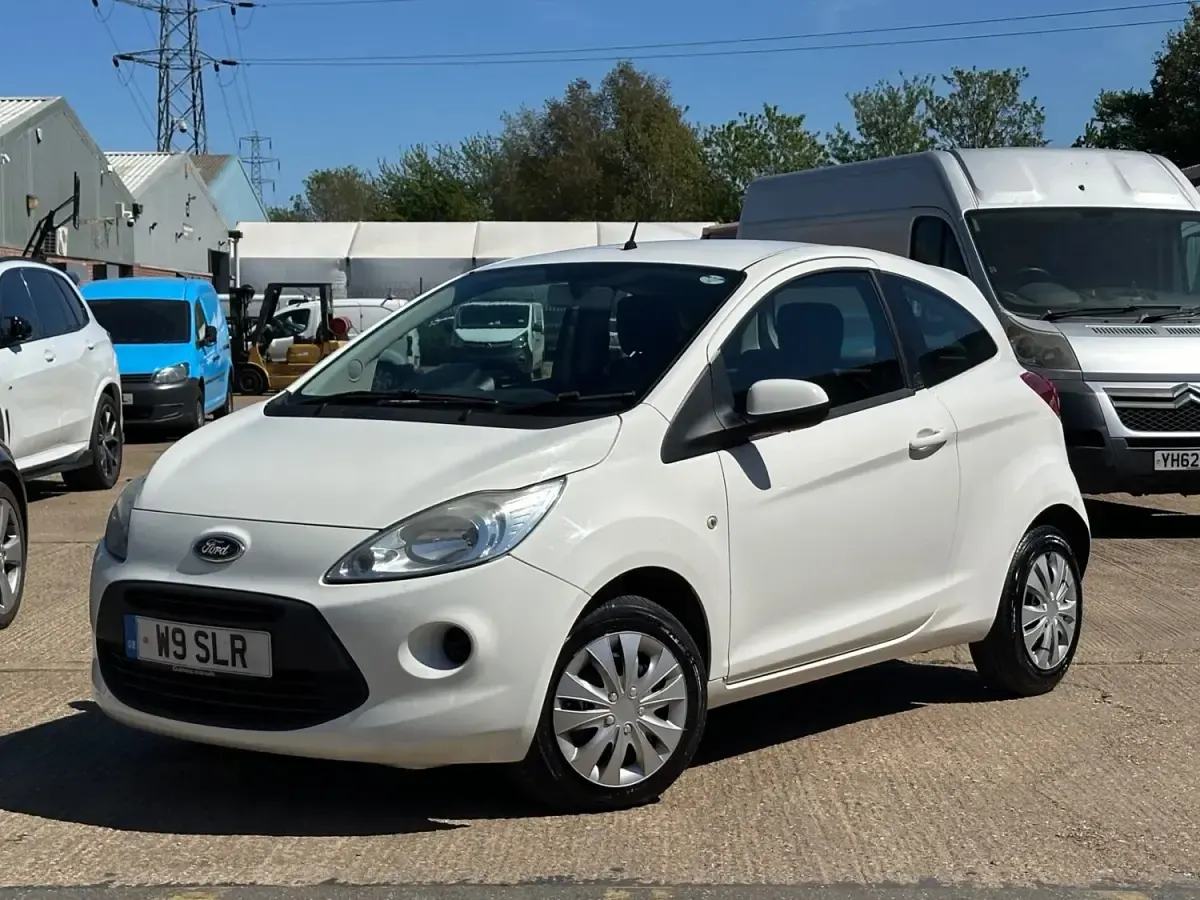 Używany Ford Ka 69 KM (50 kW) 2012 Biały Hatchback