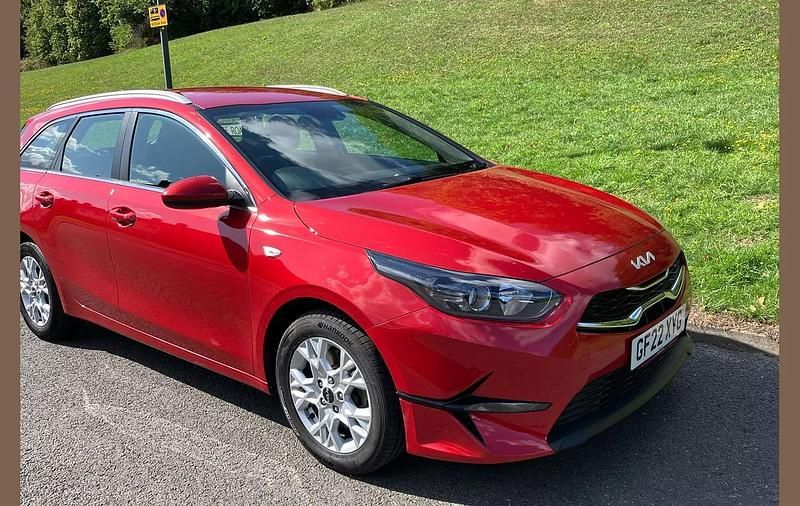 Red Used 2022 Kia Ceed Sportswagon 2 Estate | £13,695 (Fair price) - Image 1/3