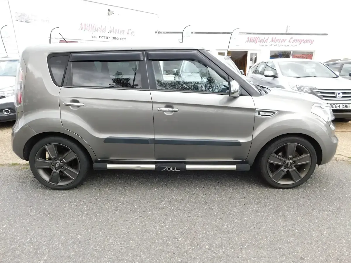 Used Kia Soul 126 HP (92 kW) 2011 Silver SUV