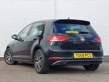 Used VW Golf VII SE 130 HP (95 kW) 2019 Black Hatchback