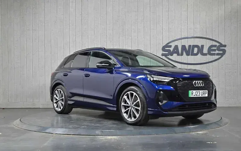 Used Audi Q4 e-tron Comfort 150 kW (204 HP) 2022 SUV