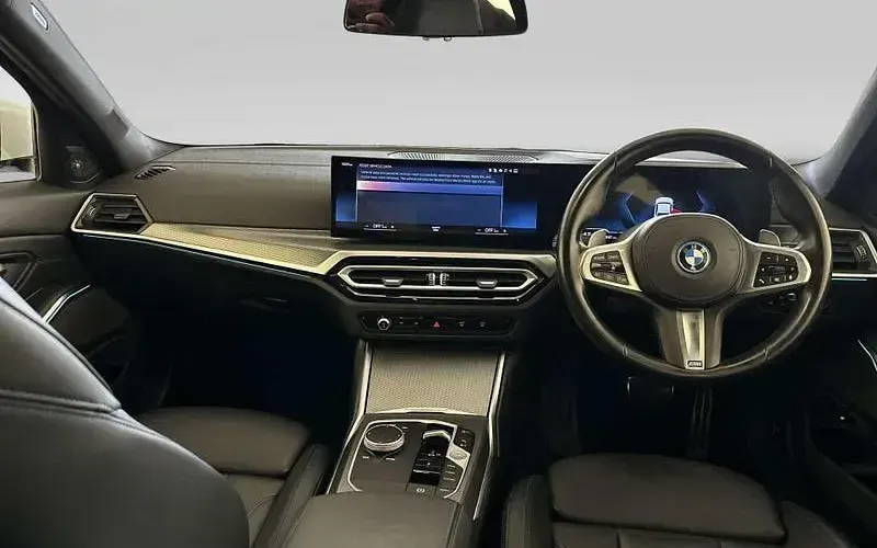 Used BMW 330e M Sport 292 HP (214 kW) 2023 White Sedan