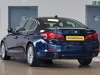 Used BMW 520 Sport Line 190 HP (139 kW) 2017 Blue Hatchback