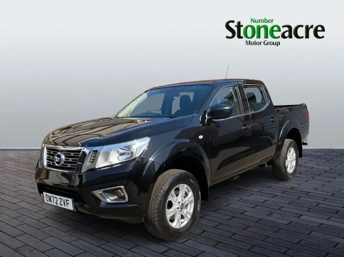 Usado Nissan Navara Acenta 2023 Preto Pickup