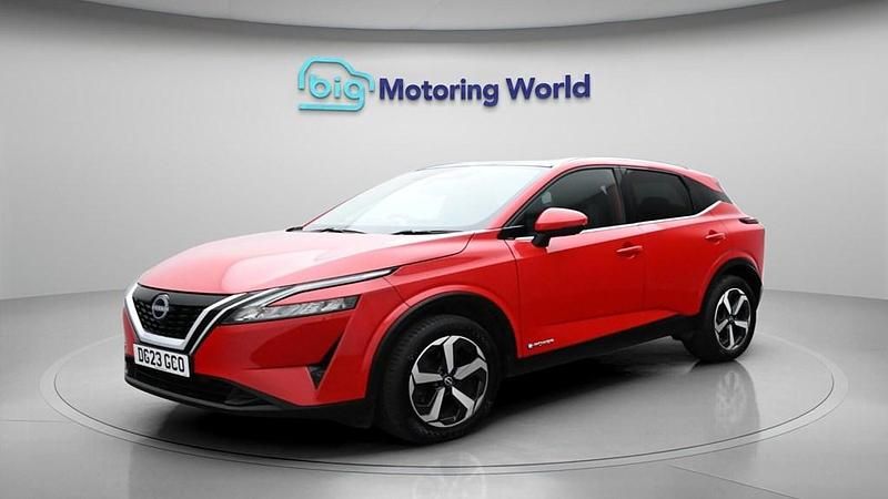 Used Nissan Qashqai N-Connecta 190 HP (139 kW) 2023 Red SUV