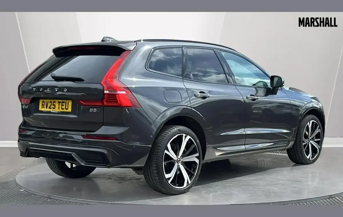 Used Volvo XC60 Ultra 247 HP (181 kW) 2025 Grey SUV
