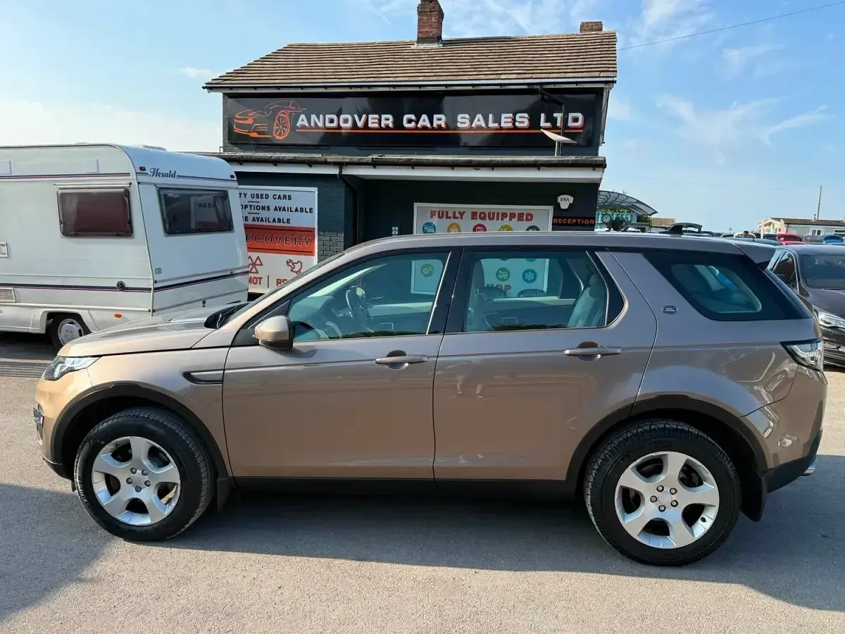 Used Land Rover Discovery Sport SE 2016 Brown SUV