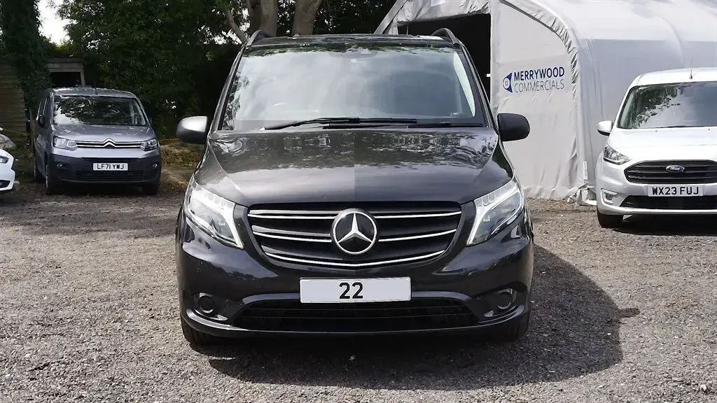 Used Mercedes Vito 190 HP (139 kW) 2022 Grey Van