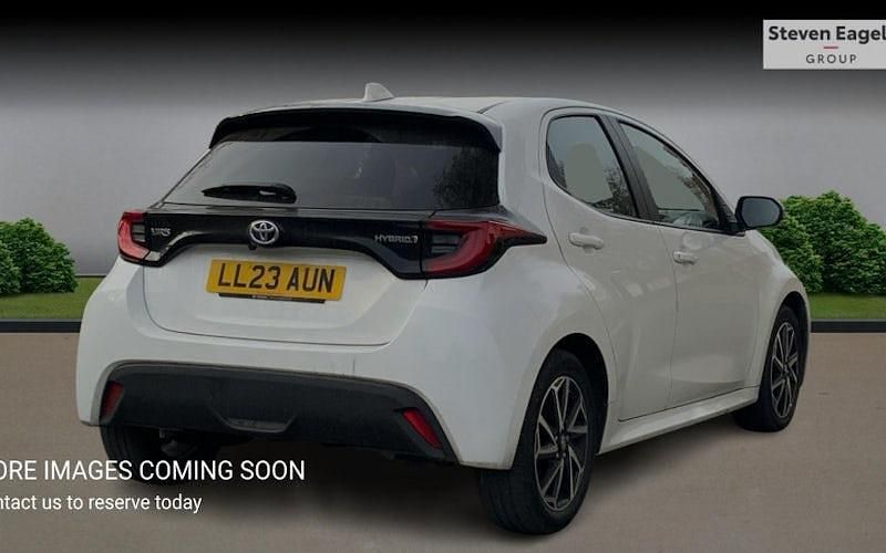 Used Toyota Yaris Hybrid Design 116 HP (85 kW) 2026 Hatchback