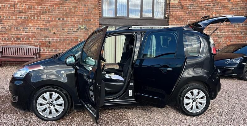 Begagnad Citroën C3 Picasso Exclusive 2012 Svart Minibuss