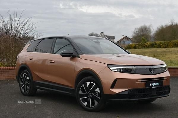 Used Vauxhall Grandland X GSe 136 HP (100 kW) 2025 Brown SUV