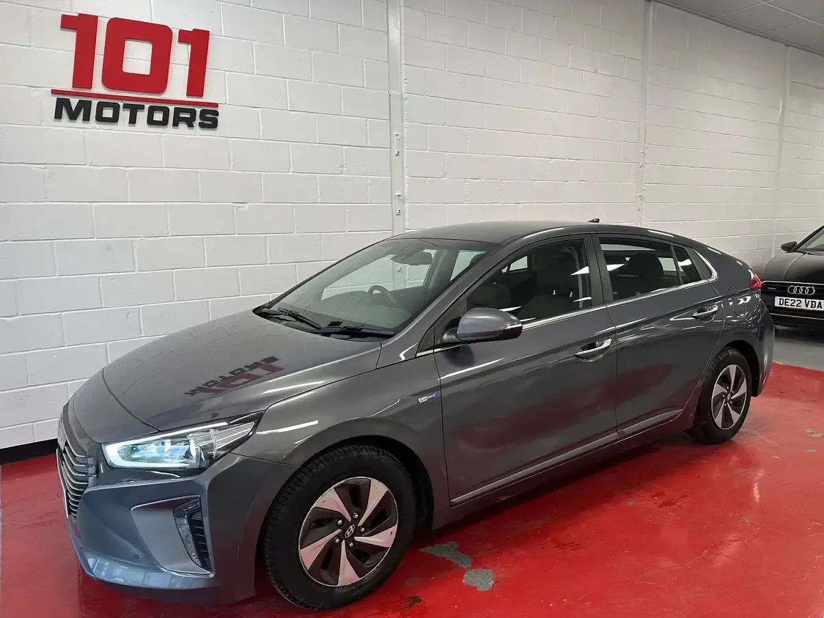 Used Hyundai Ioniq Premium SE 141 HP (103 kW) 2020 Grey Hatchback