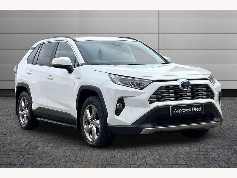 White Used 2020 Toyota RAV4 Hybrid Design SUV | £22,450 (Fair price) - Image 1/2