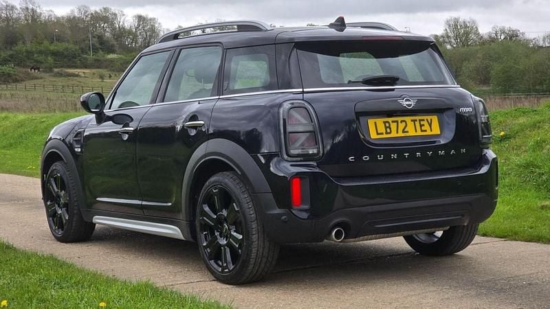 Used Mini Cooper Exclusive 2022 Blue/black Hatchback