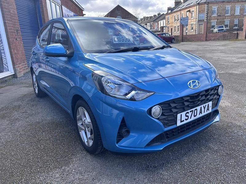 Used Hyundai i10 SE 67 HP (49 kW) 2020 Blue Hatchback