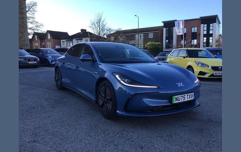 Used MG IM5 216 kW (295 HP) 2025 Blue Hatchback