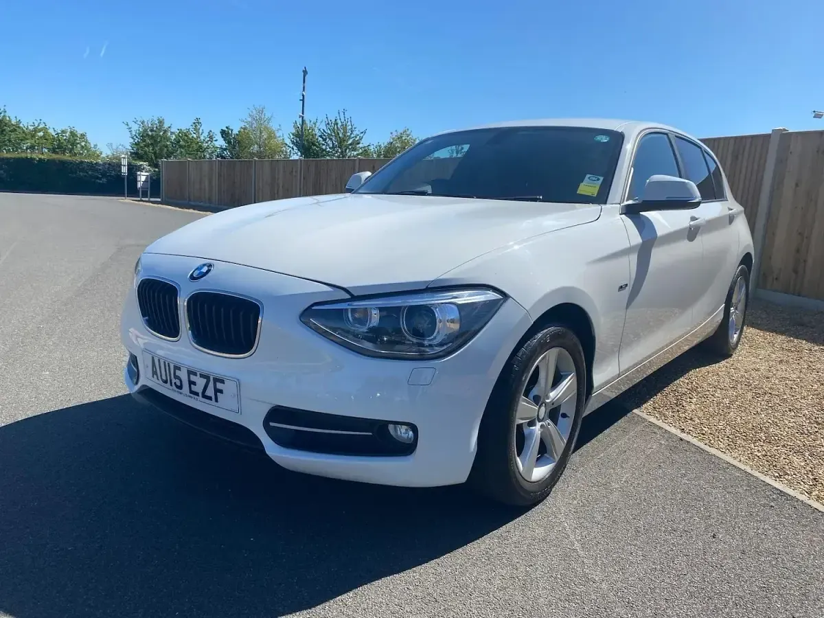 Used BMW 116 Sport Line 2015 White Hatchback