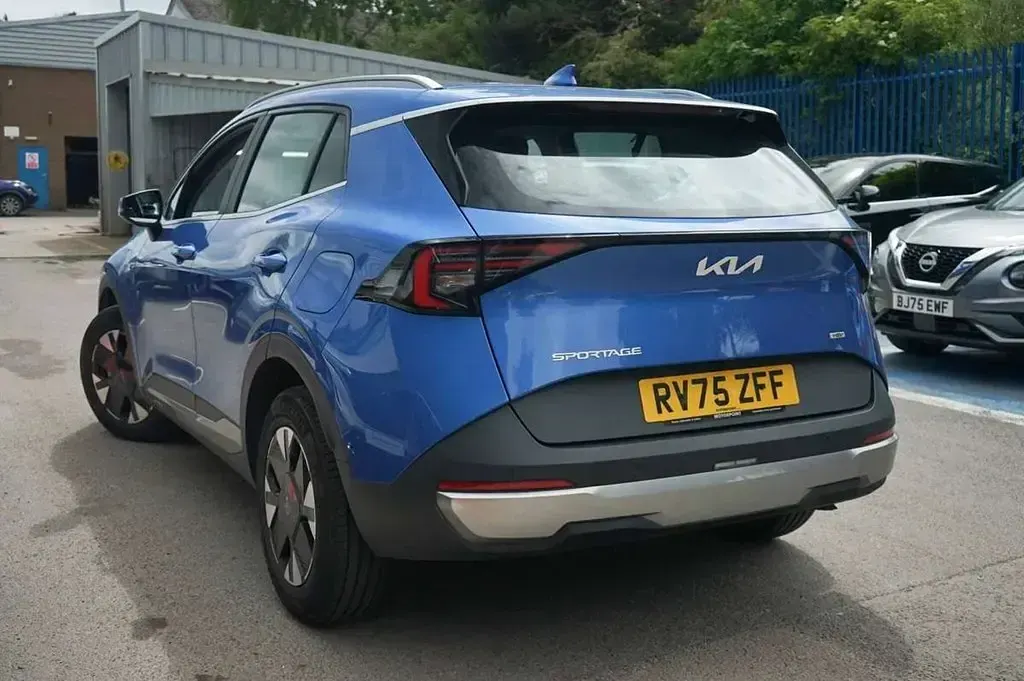 Used Kia Sportage 234 HP (172 kW) 2025 Blue SUV
