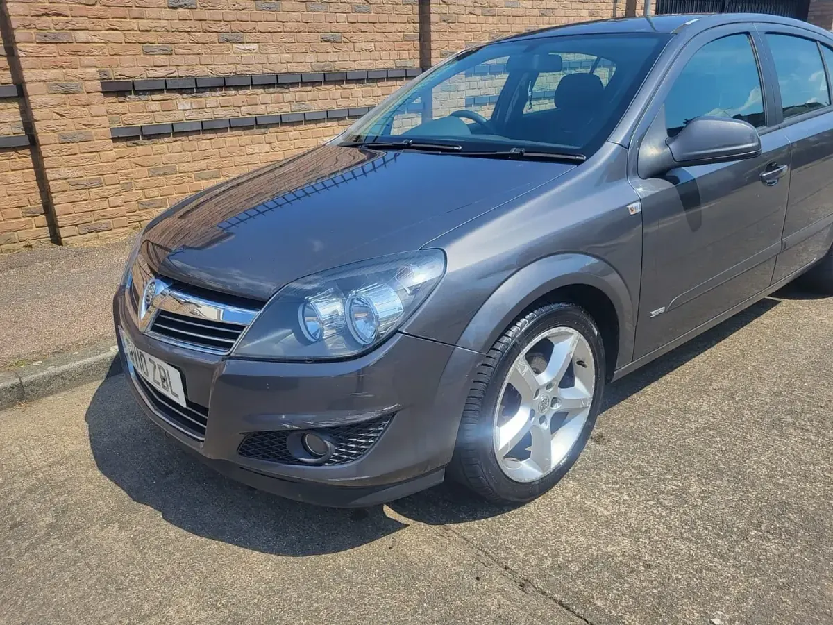 Used Vauxhall Astra SRi 2010 Grey Hatchback