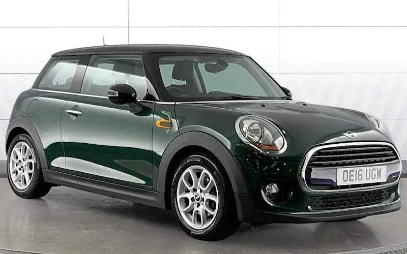 Used Mini Cooper Hatch 116 HP (85 kW) 2017 Hatchback