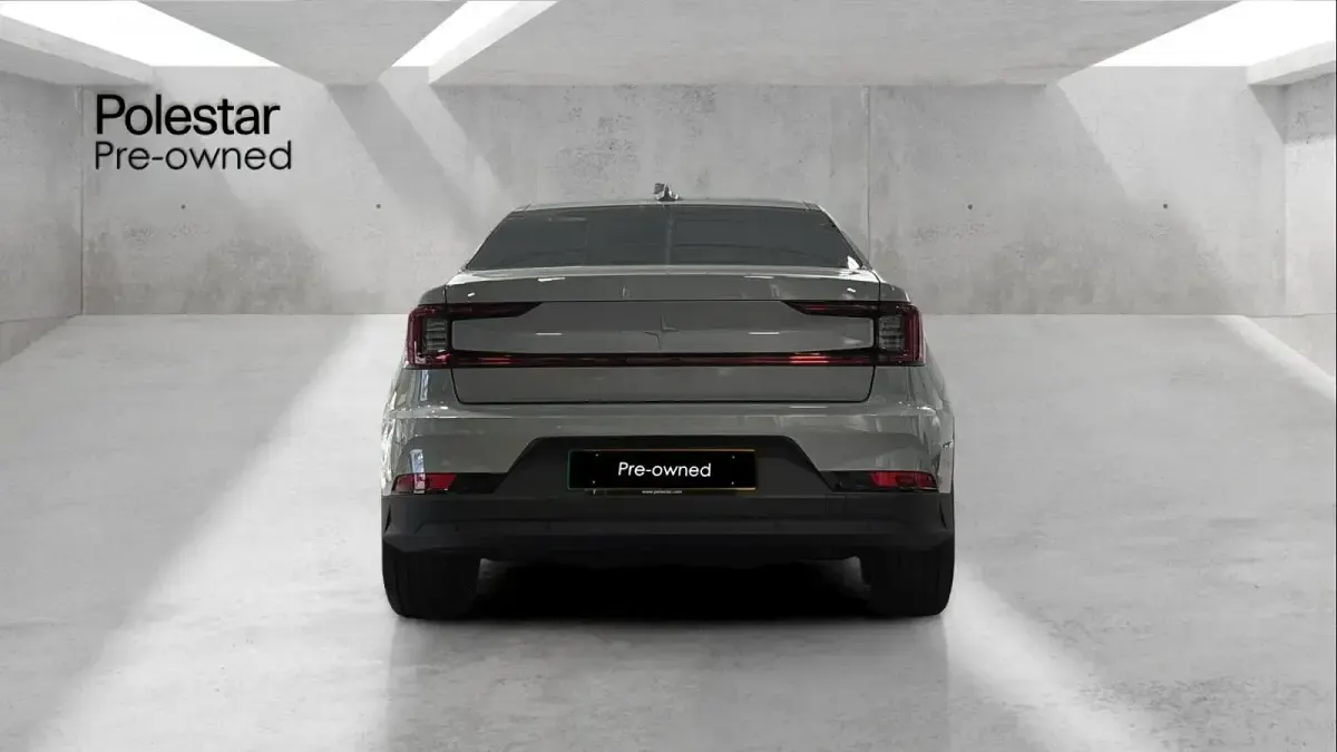 Novo Polestar 2 Long Range Single Motor 219 kW (299 HP) 2026 Cinzento Citadino