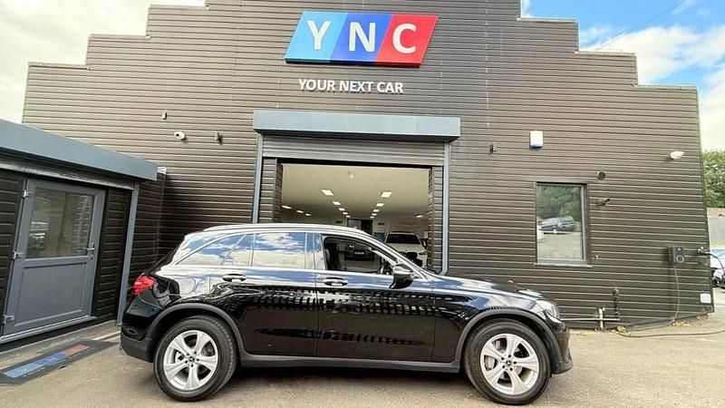 Used Mercedes GLC220 Premium Plus 2018 Black Estate