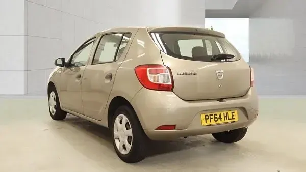 Used Dacia Sandero Ambiance 75 HP (55 kW) 2015 Beige Hatchback