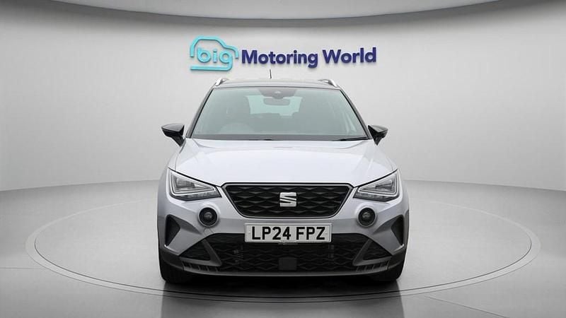 Used Seat Arona FR 115 HP (84 kW) 2024 Silver SUV