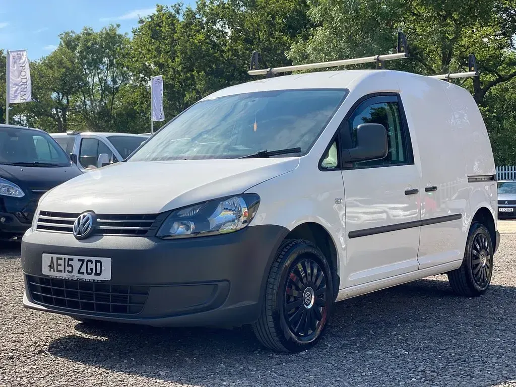 Used VW Caddy Startline 102 HP (75 kW) 2015 White MPV