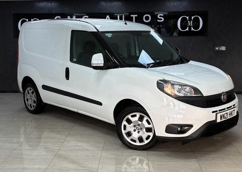 Used Fiat Doblò S 2021 White MPV