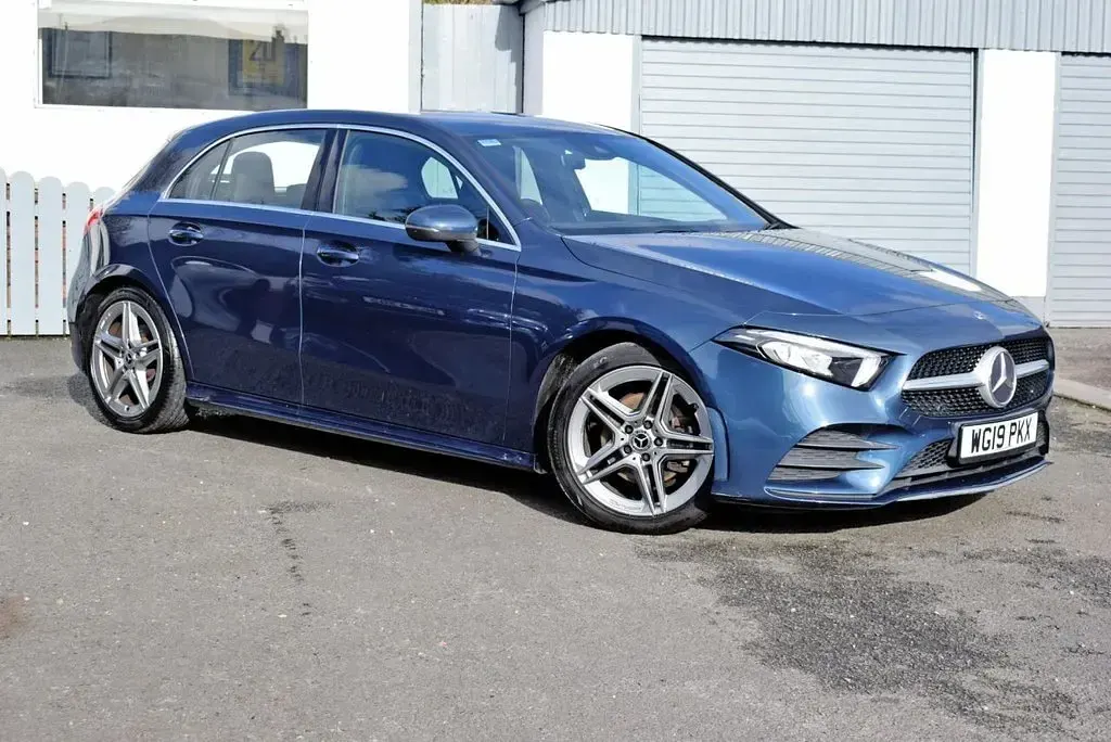 Used Mercedes A200 AMG line 163 HP (119 kW) 2019 Blue Hatchback