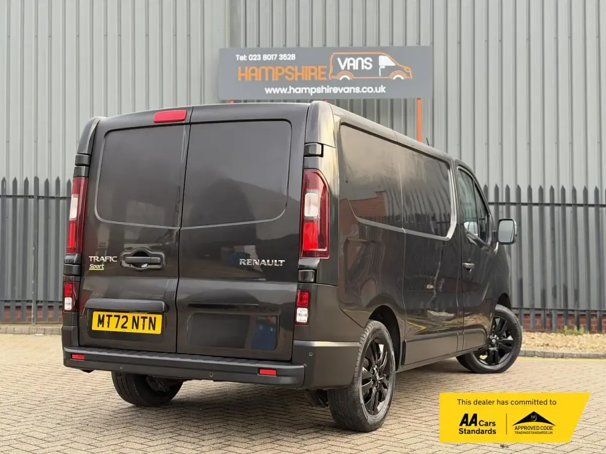 Gebraucht Renault Trafic 2022 Schwarz Van / Kleinbus