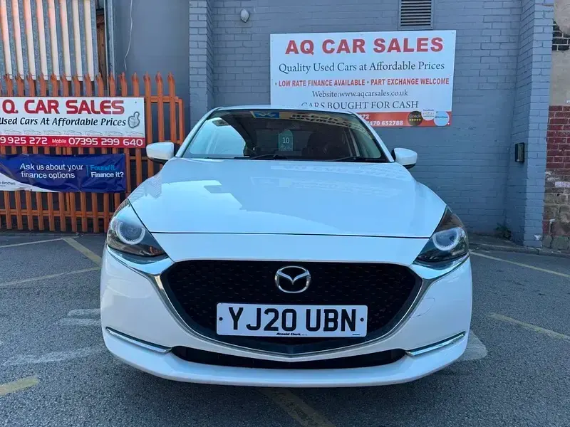 Used Mazda 2 Inclusive 90 HP (66 kW) 2020 White Hatchback