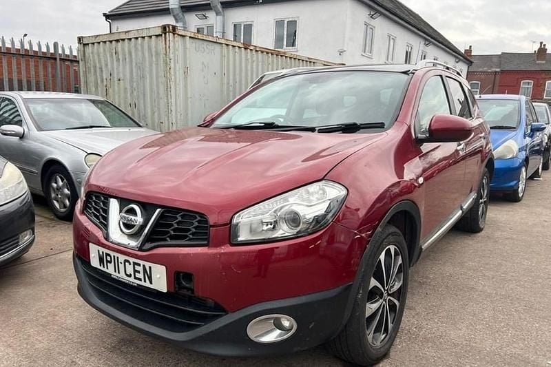 Red Used 2011 Nissan Qashqai +2 N-TEC SUV | £1,750 (Good price) - Image 1/1